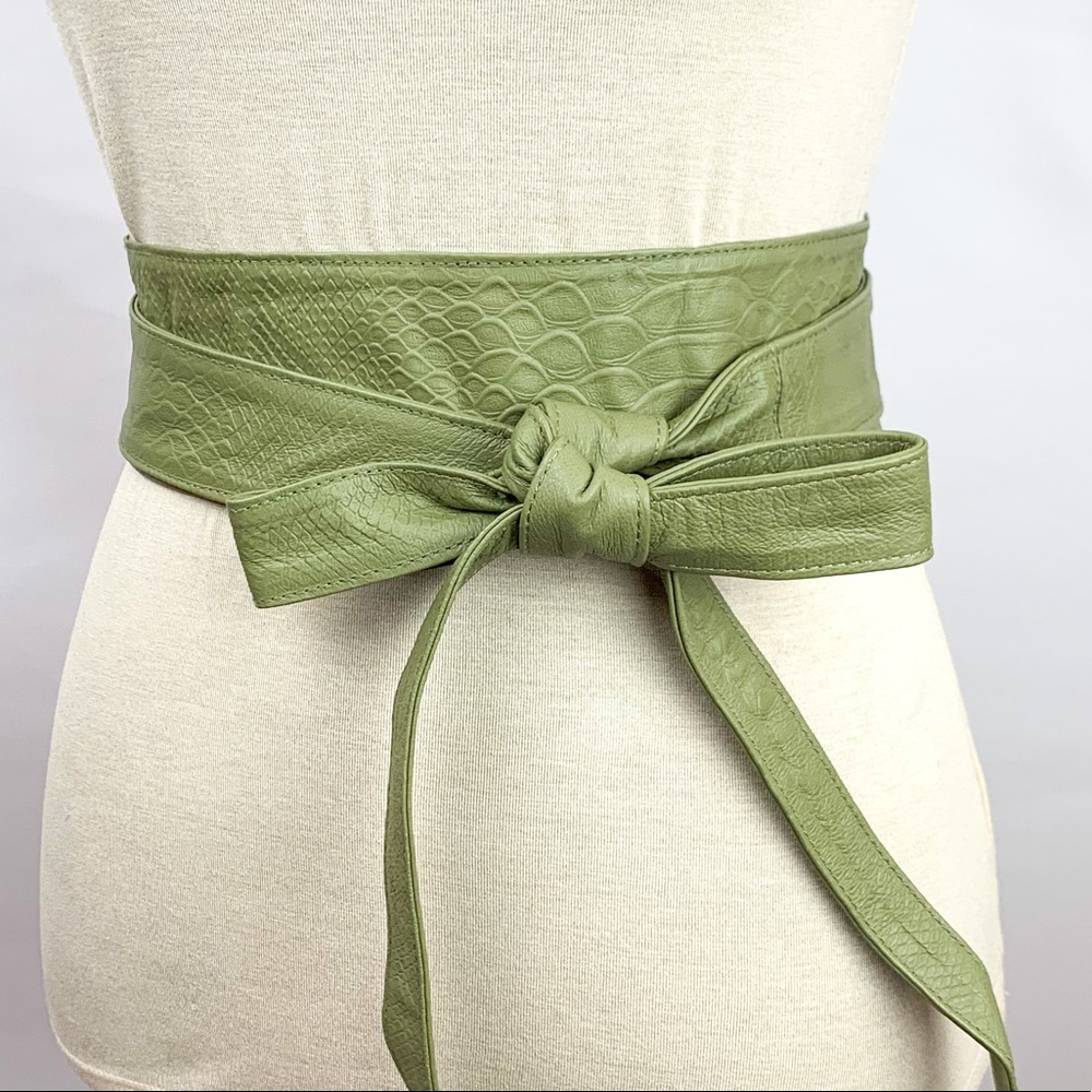 NWOT All Leather Two-sided Green Obi Wrap Belt